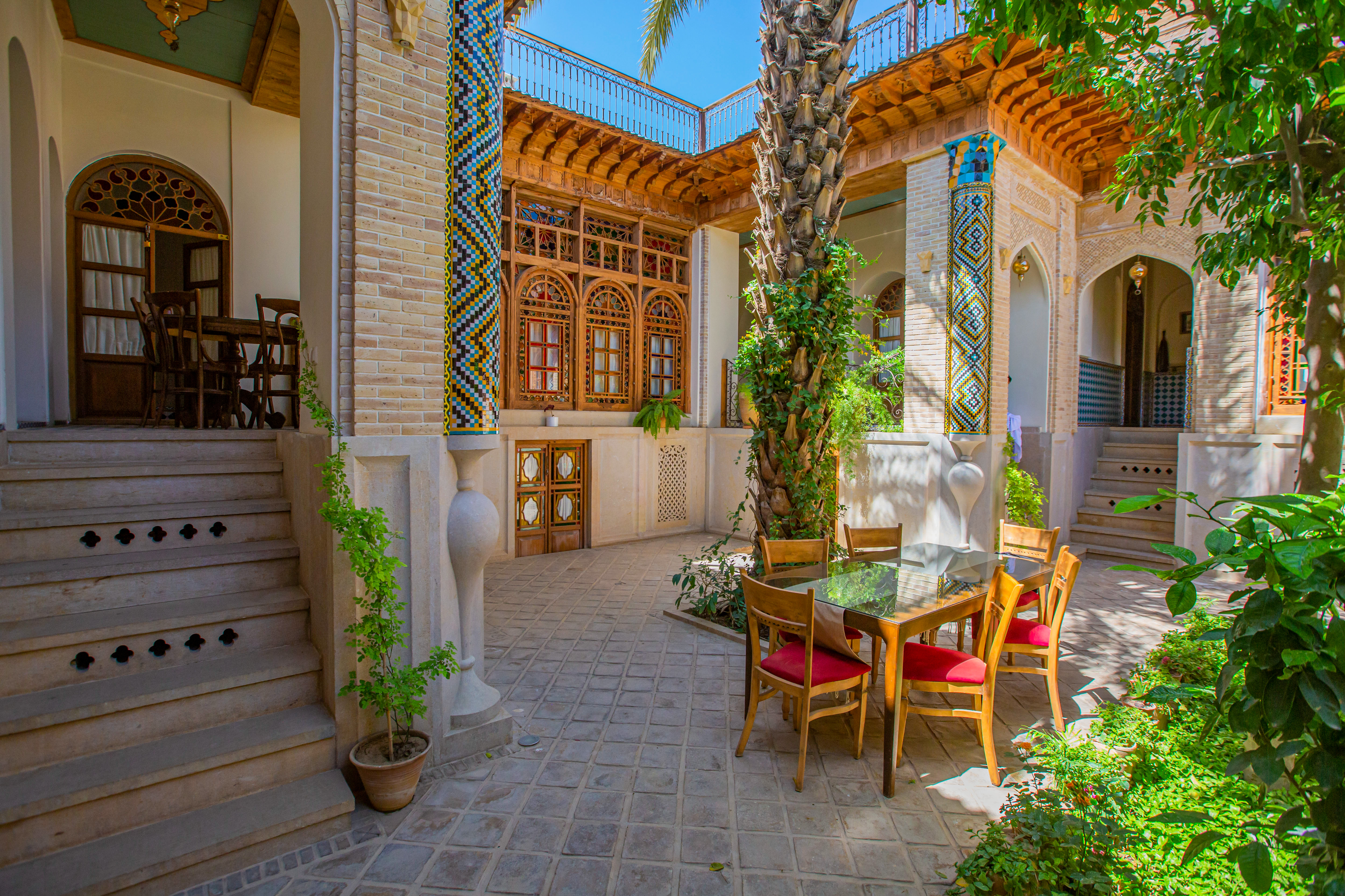 بوتیک هتل ایران مهر